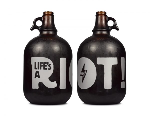 Riot Brewing啤酒包裝與卡通靈感大膽的色彩和涂鴉(圖5)